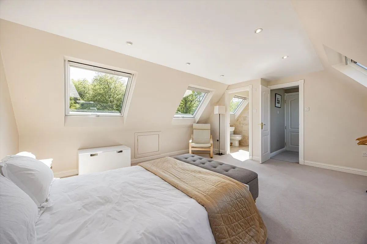 Hazel Grove, Kingwood, RG9, photo 29