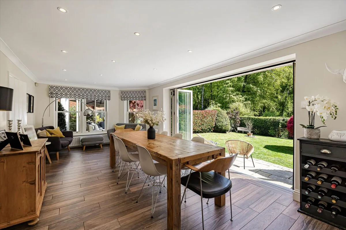 Hazel Grove, Kingwood, RG9, photo 3