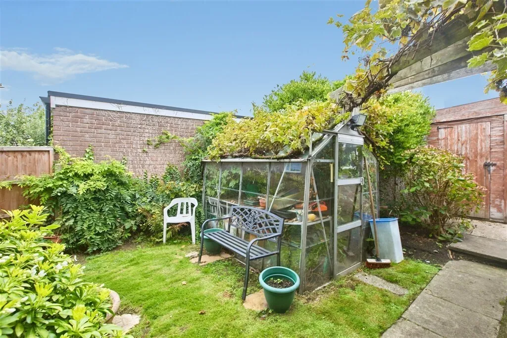 Loxton Court, Mickleover, DE3, photo 14