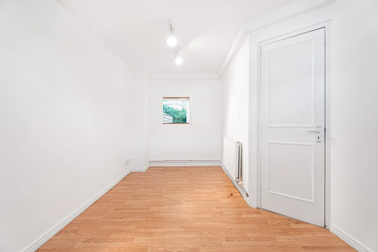 Paxton Close, Kew, TW9, photo 12