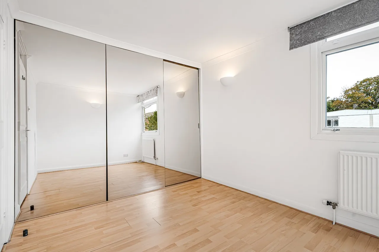 Paxton Close, Kew, TW9, photo 8