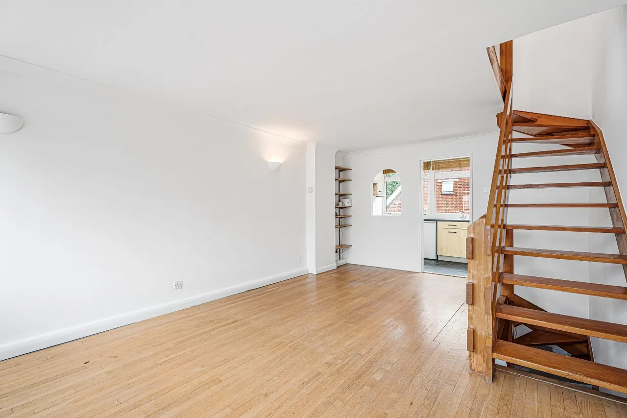 Paxton Close, Kew, TW9, photo 3