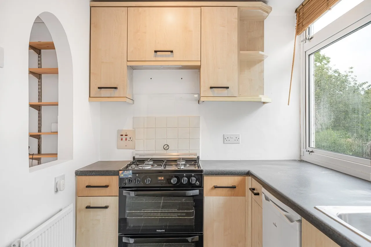 Paxton Close, Kew, TW9, photo 2