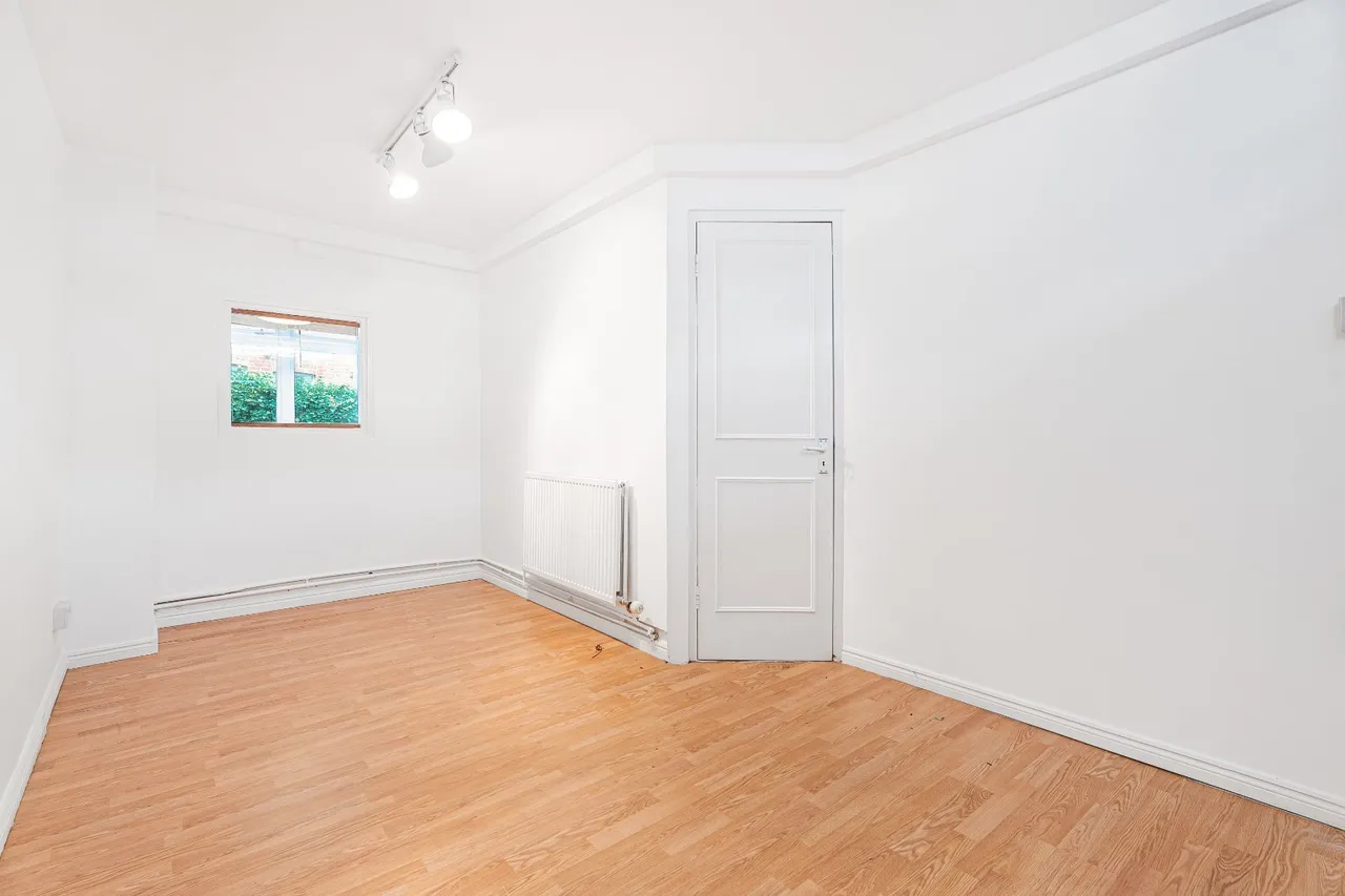 Paxton Close, Kew, TW9, photo 11