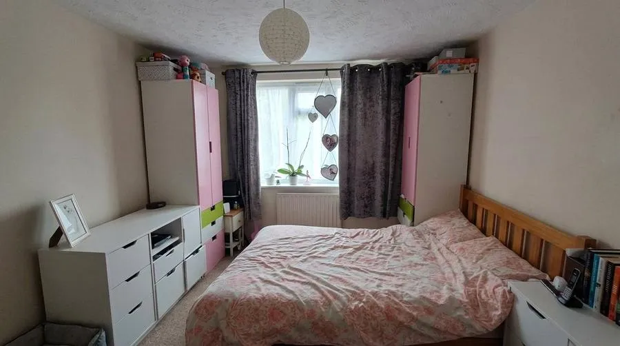 Pegrams Court, Harlow, CM18, photo 6