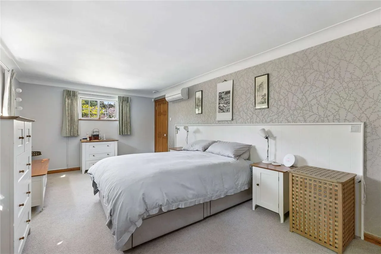 Gatehill Road, Northwood, Middlesex, HA6 3QB, photo 10