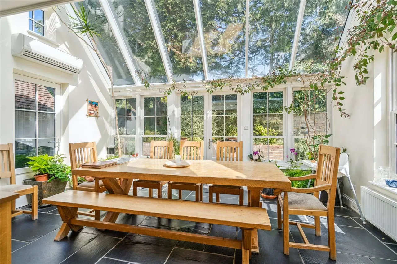 Gatehill Road, Northwood, Middlesex, HA6 3QB, photo 8