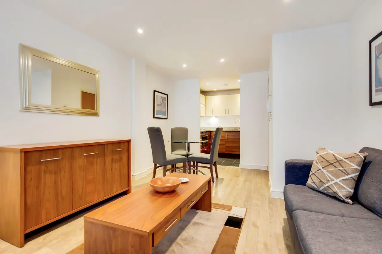 Flat 10, 4 Steward Street, London, photo 8