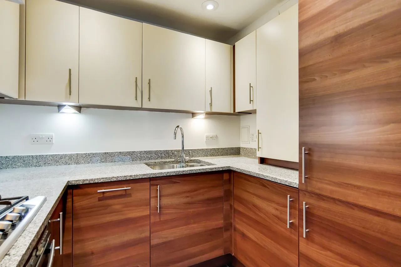 Flat 10, 4 Steward Street, London, photo 9