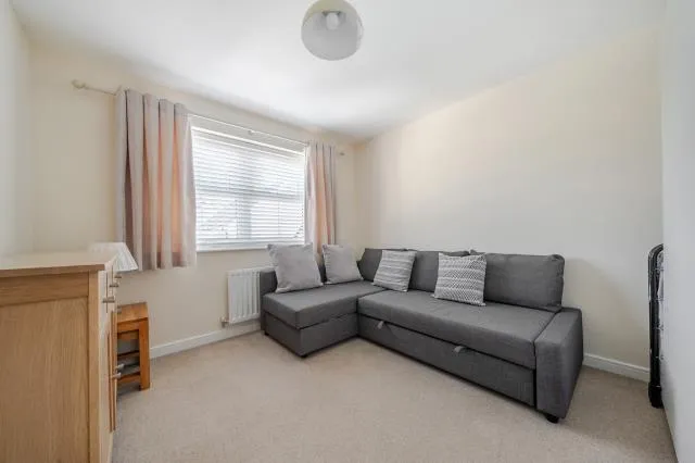 Carmello Close, Carterton, OX18, photo 13