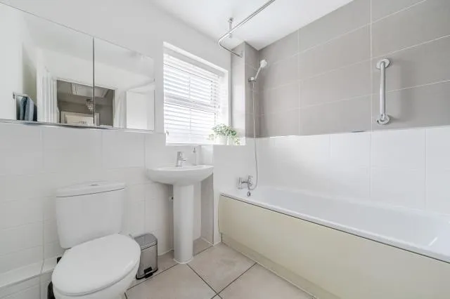 Carmello Close, Carterton, OX18, photo 12