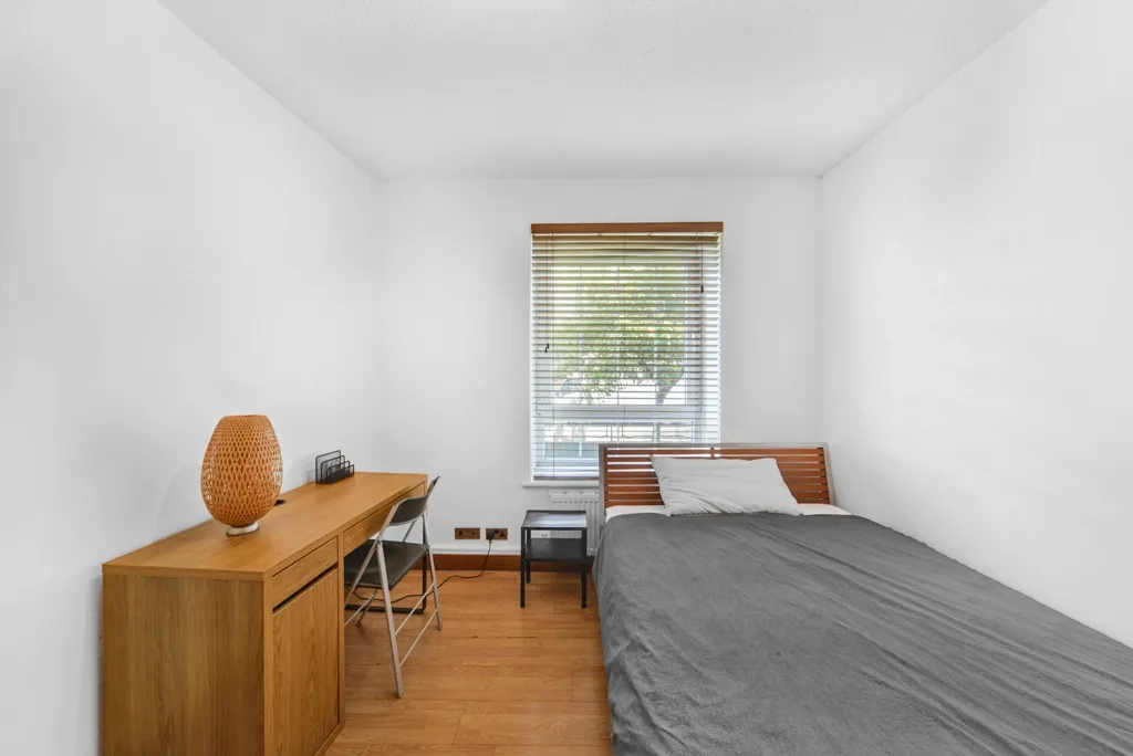 Meadow Road, Vauxhall, SW8, photo 11