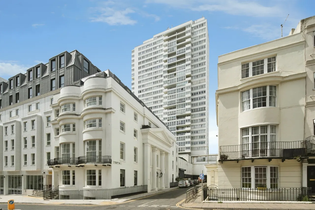 Sussex Heights, Brighton, BN1, photo 20