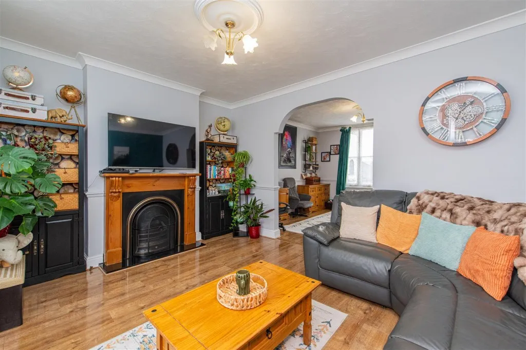 East Grove, Rushden, photo 4