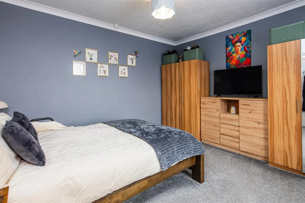 East Grove, Rushden, photo 10