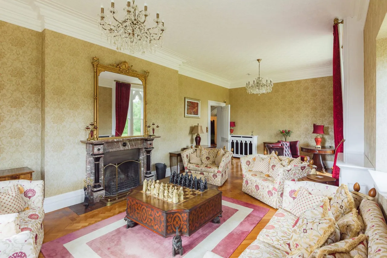 Willaston Road, Thornton Hough, CH63, photo 11