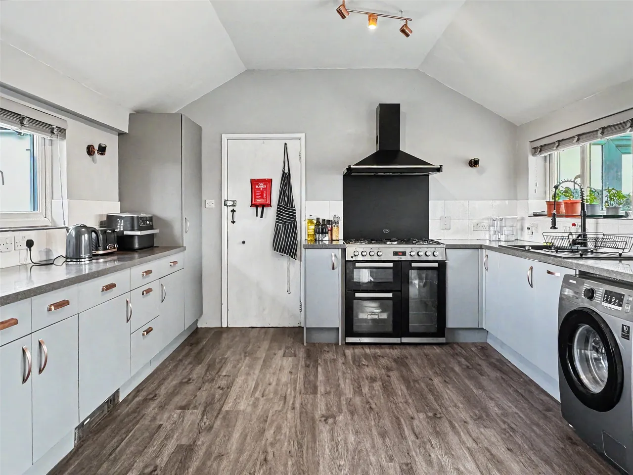 Camelford, PL32, photo 3
