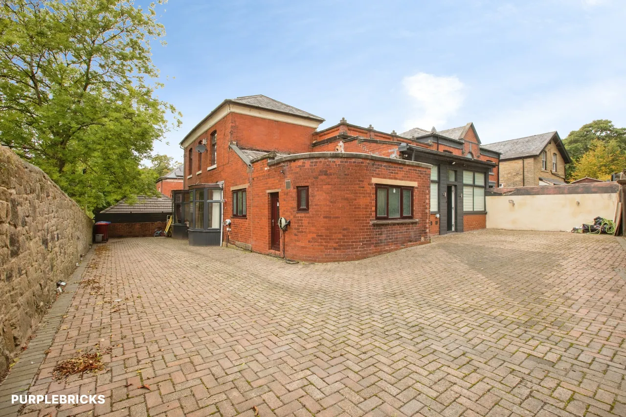 5 bed house for sale, Shear Bank Road, Blackburn, BB1