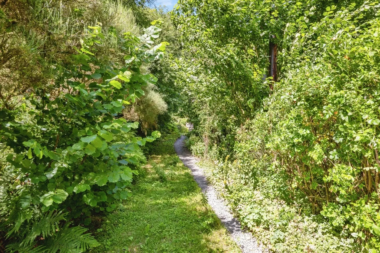 Llansadwrn, Llanwrda, SA19, photo 23