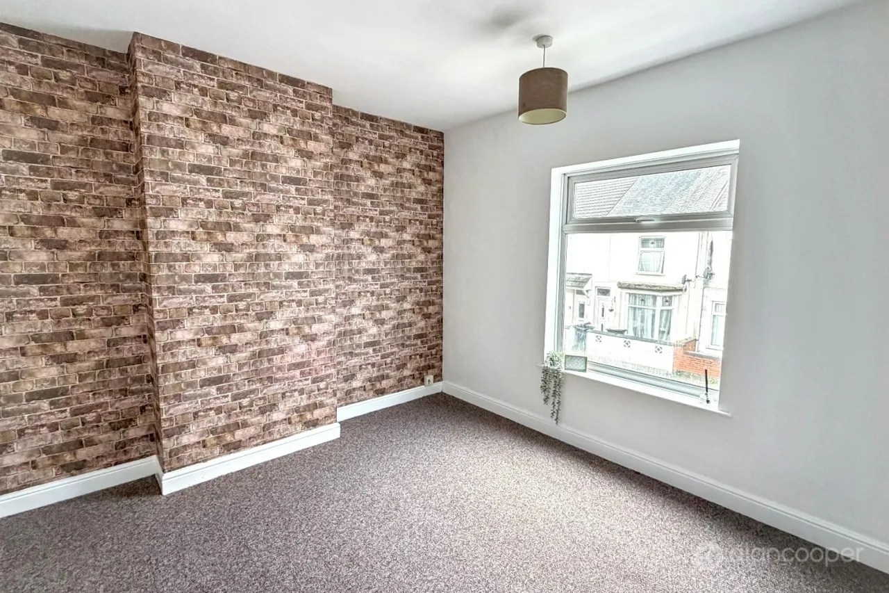 Gadsby Street, Attleborough, CV11, photo 13