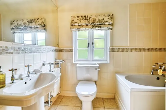 Churchside, Tamworth, B79, photo 15