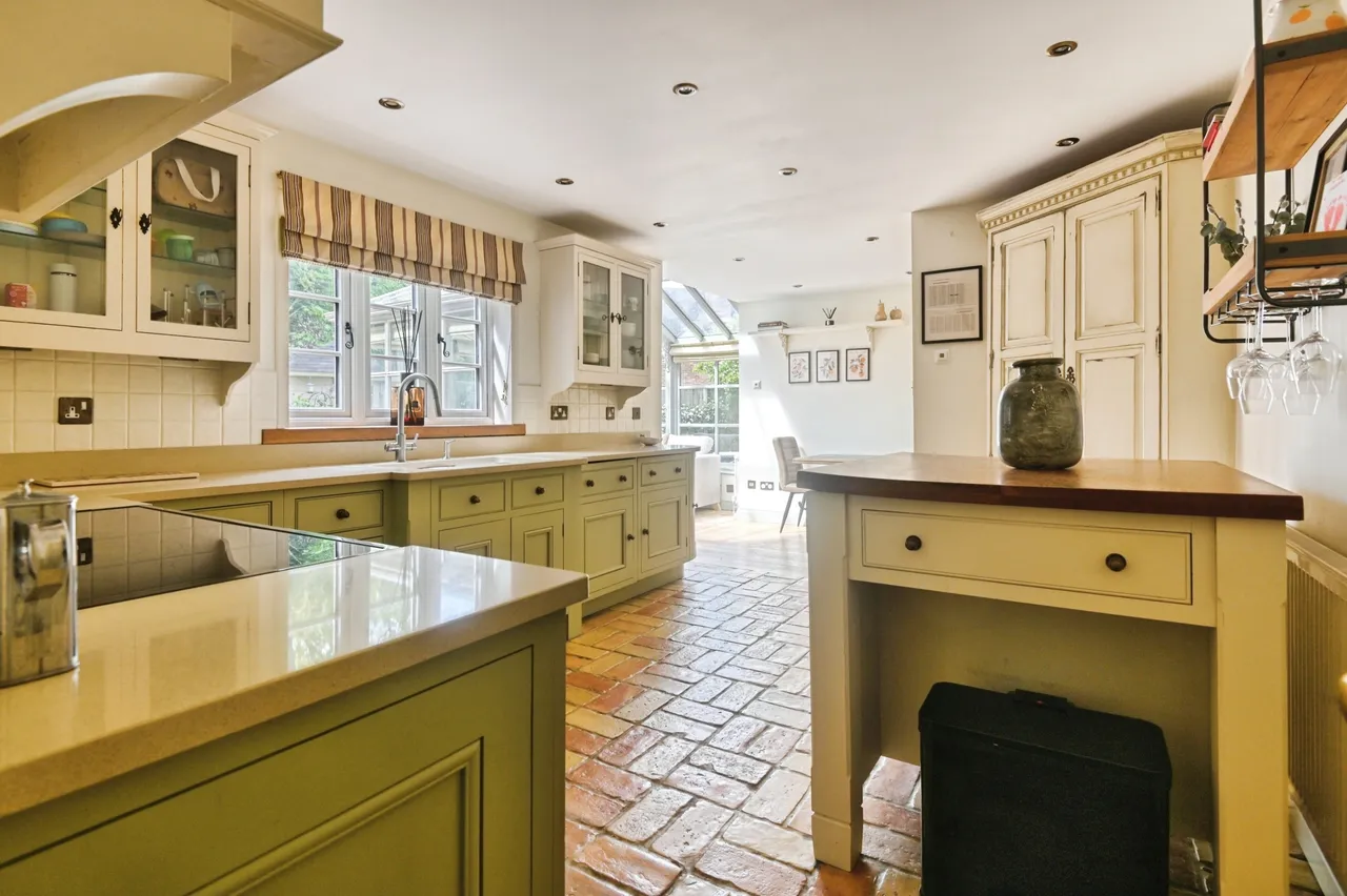 Churchside, Tamworth, B79, photo 7