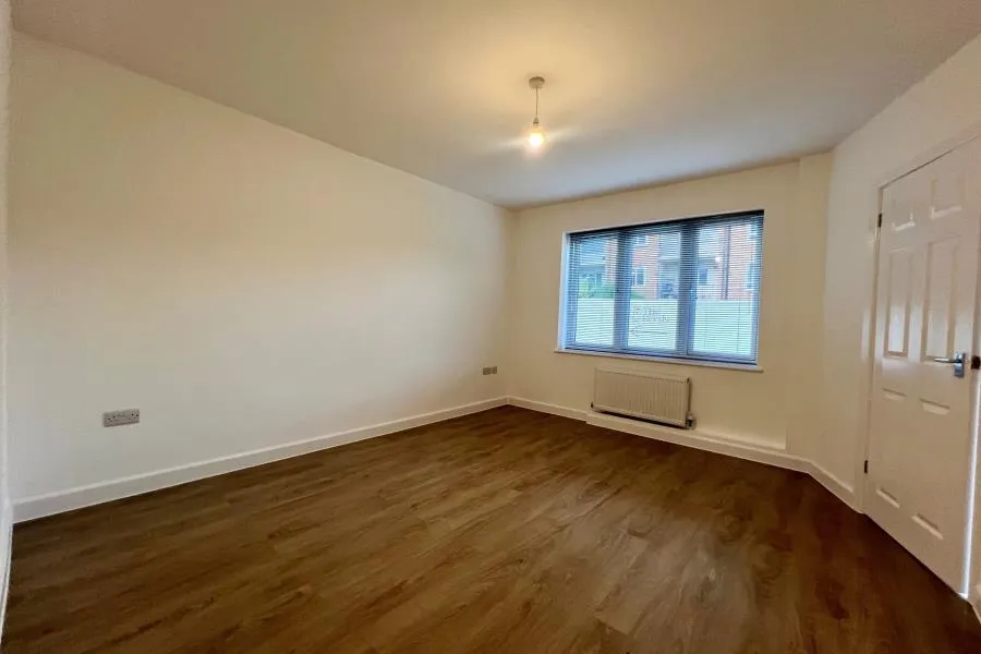 Spencer Close, Woking, GU21, photo 5