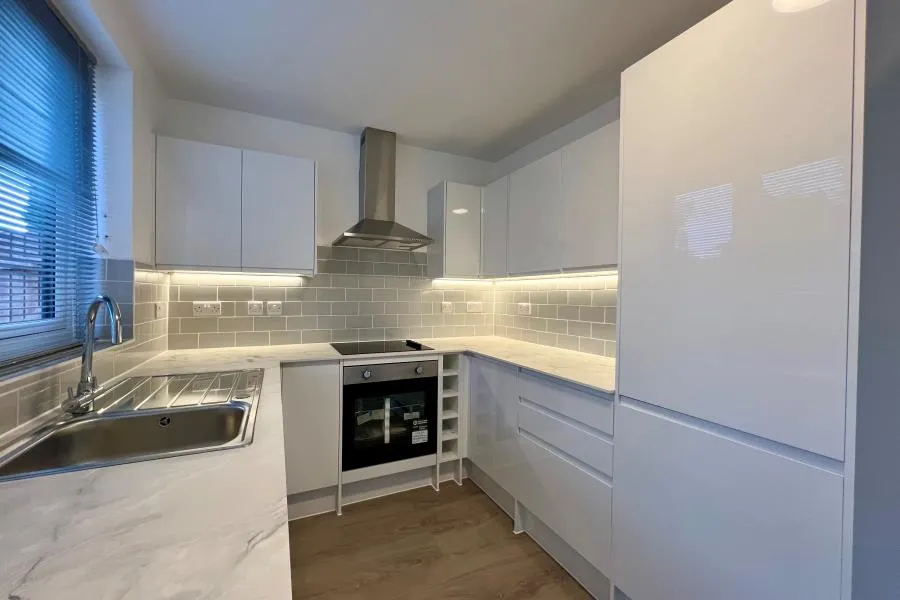 Spencer Close, Woking, GU21, photo 3