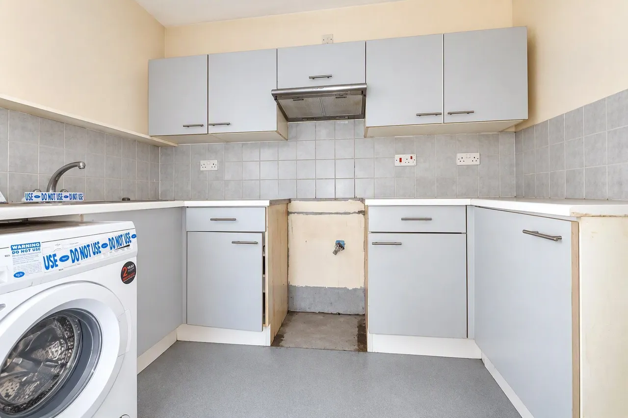 Henry Street, Gloucester, GL1, photo 2
