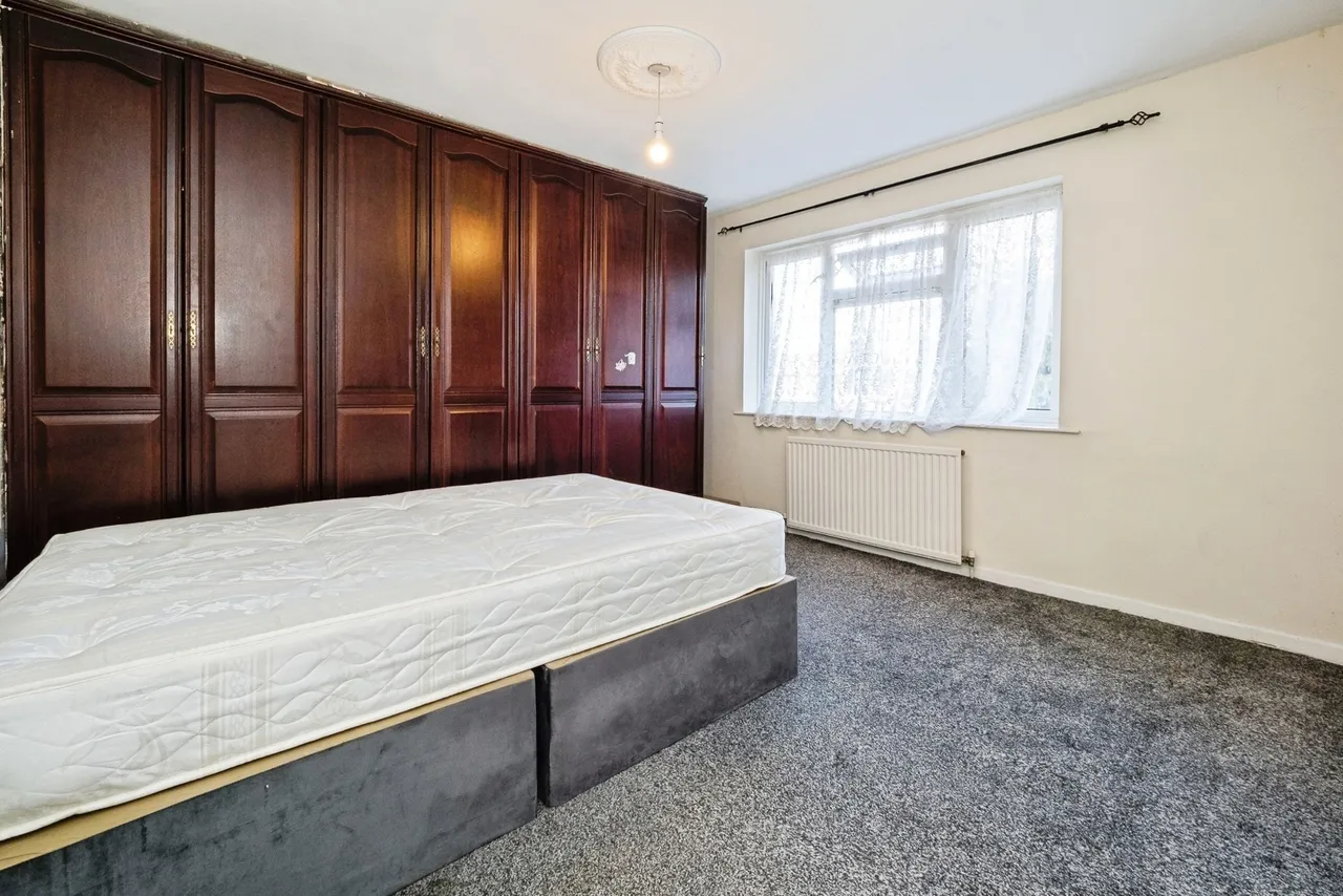 Croft Lodge Close, Woodford Green, IG8, photo 6