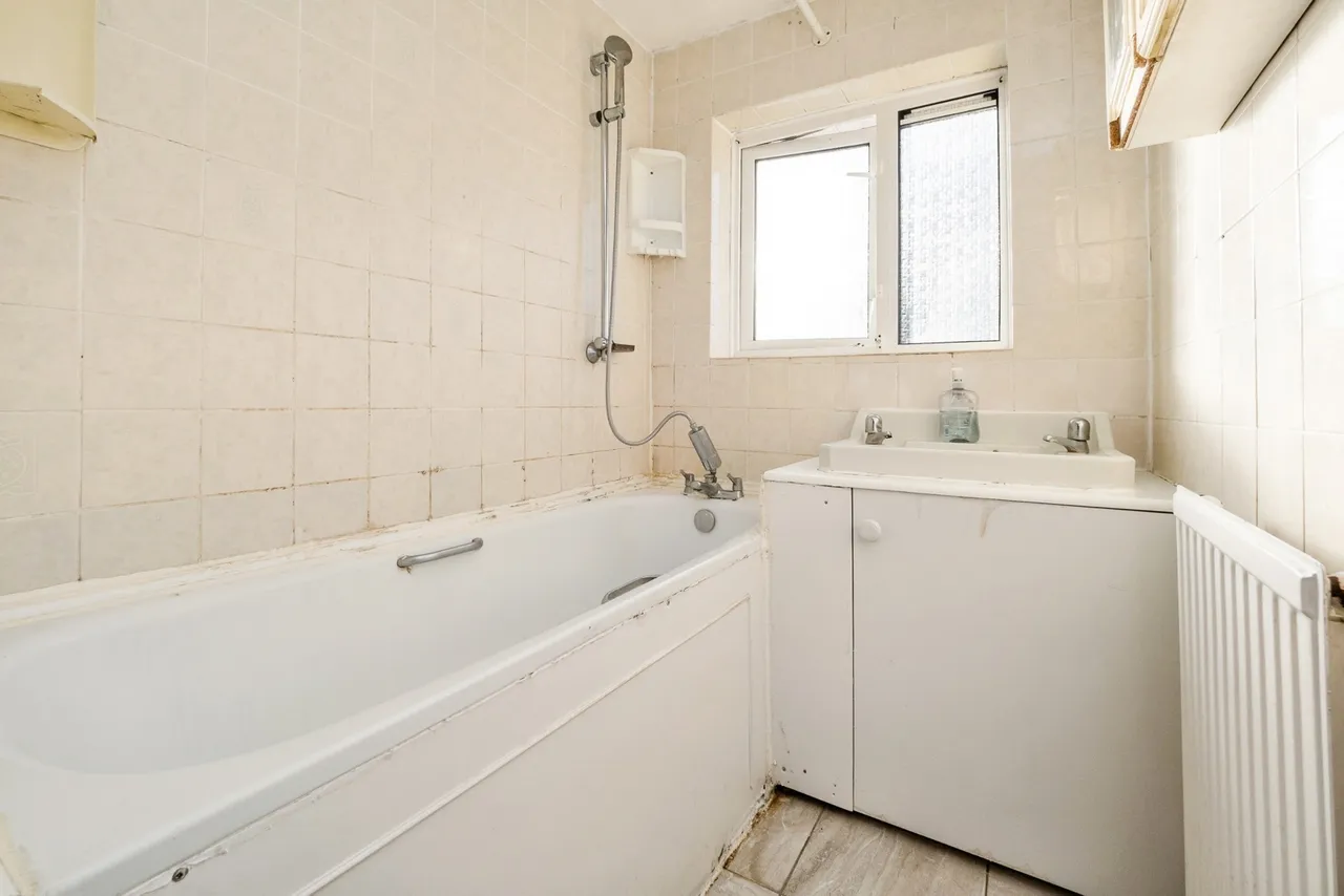 Croft Lodge Close, Woodford Green, IG8, photo 9