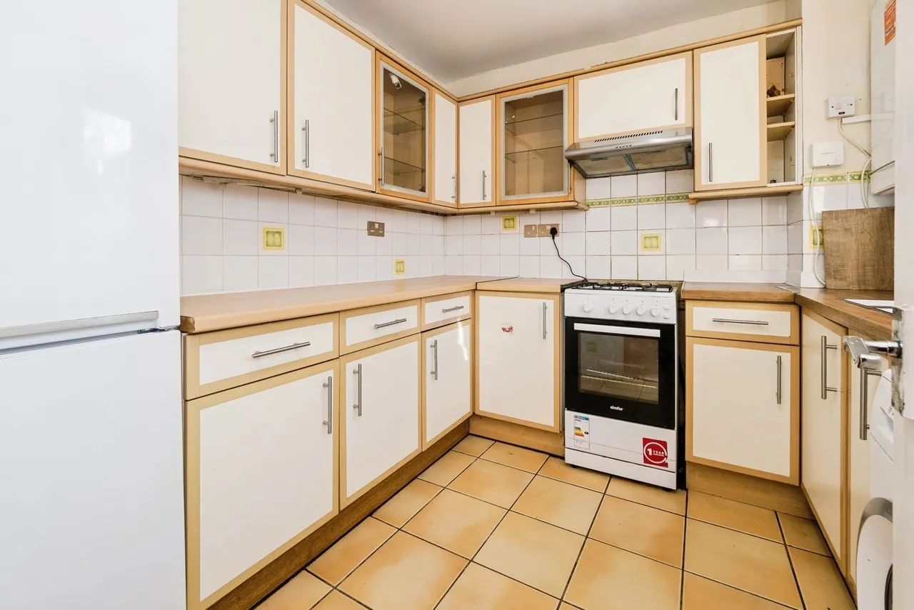 Croft Lodge Close, Woodford Green, IG8, photo 2