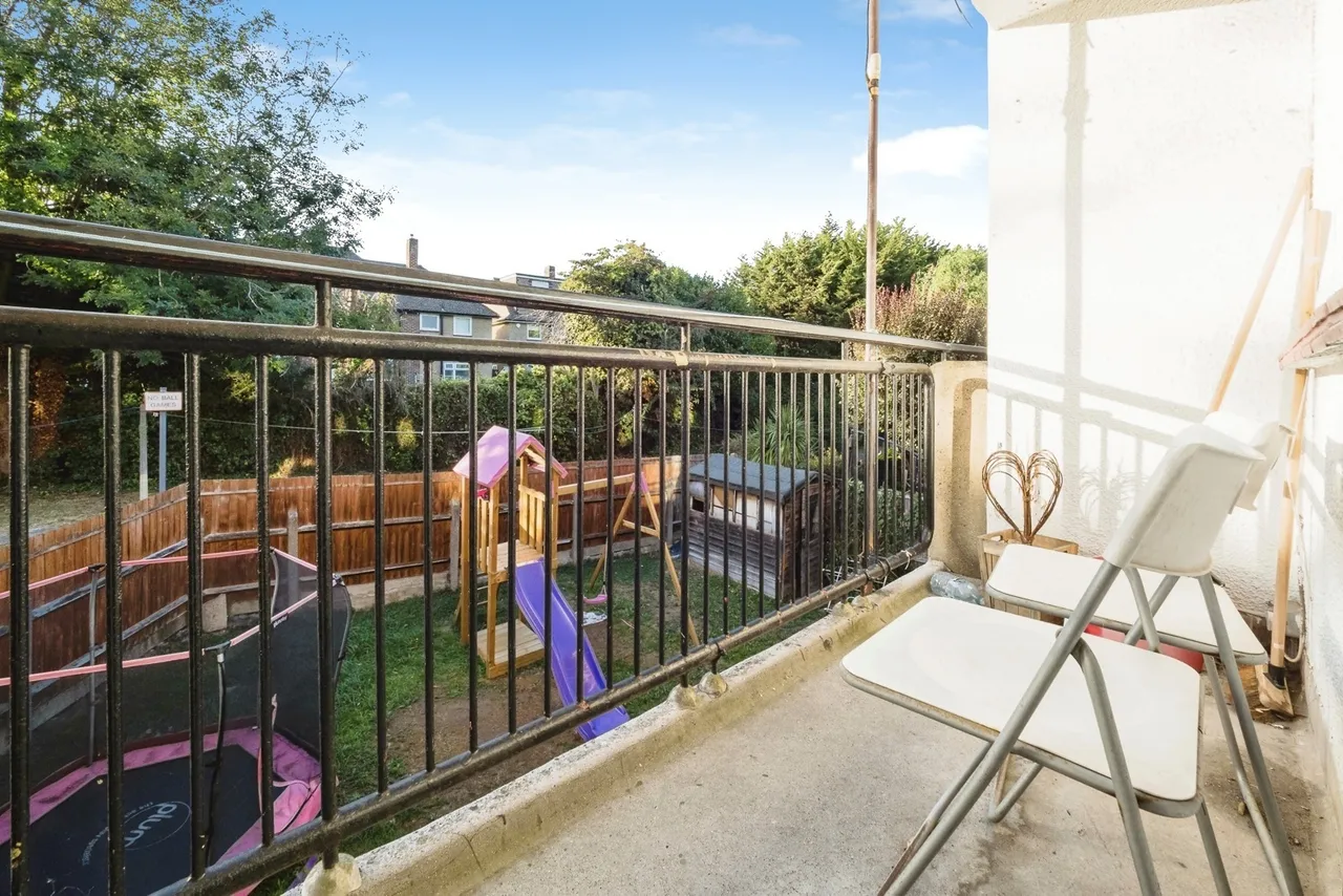Croft Lodge Close, Woodford Green, IG8, photo 5