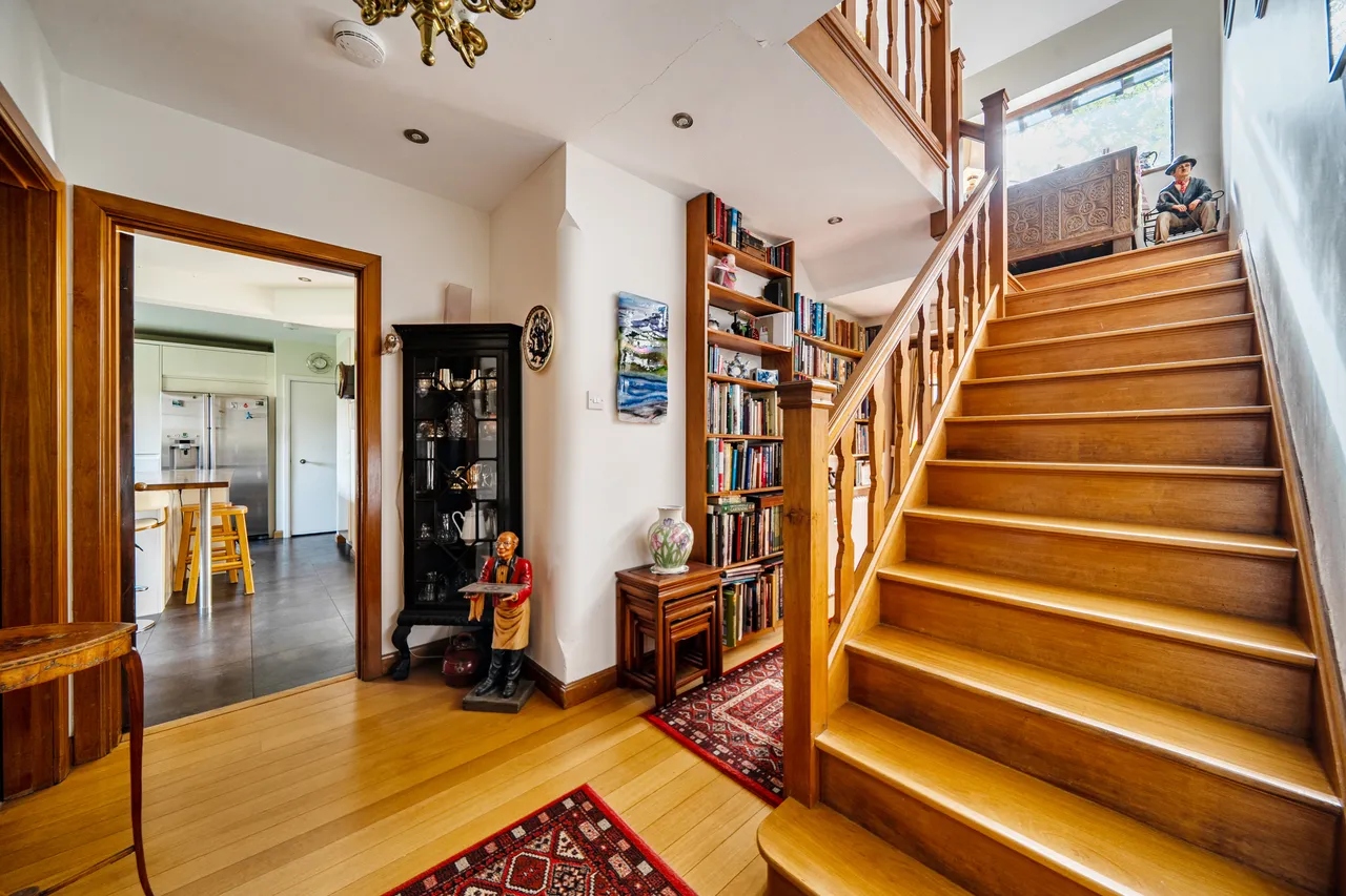 Silverdale Road, Burgess Hill, RH15, photo 5