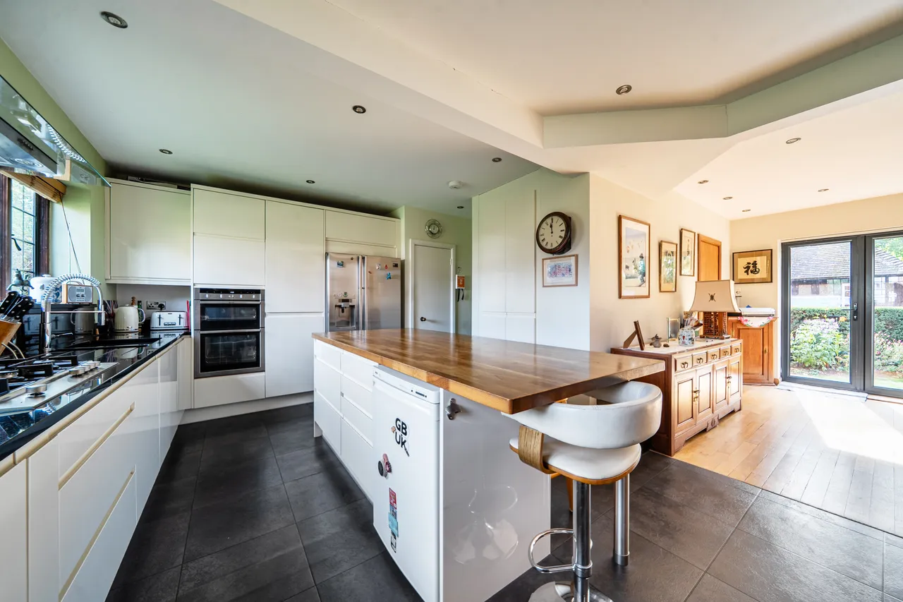 Silverdale Road, Burgess Hill, RH15, photo 2