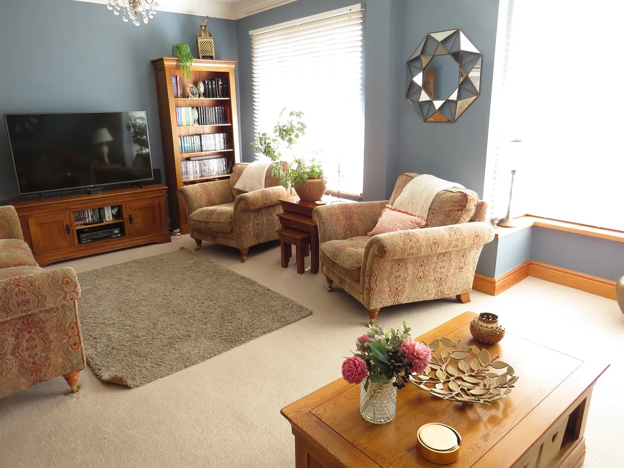 Norwood Avenue, March, photo 8