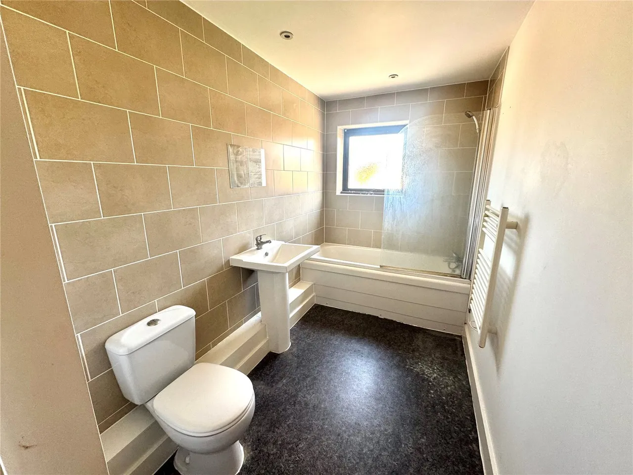 Woodlands Village, Wakefield, West Yorkshire, WF1, photo 5