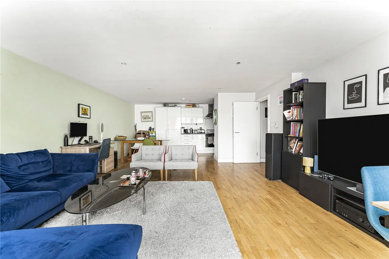 Shacklewell Lane, London, E8, photo 6