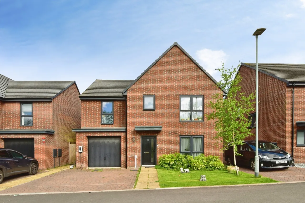 4 bed house for sale — Shetland Drive, NEWCASTLE, Staffordshire, ST5