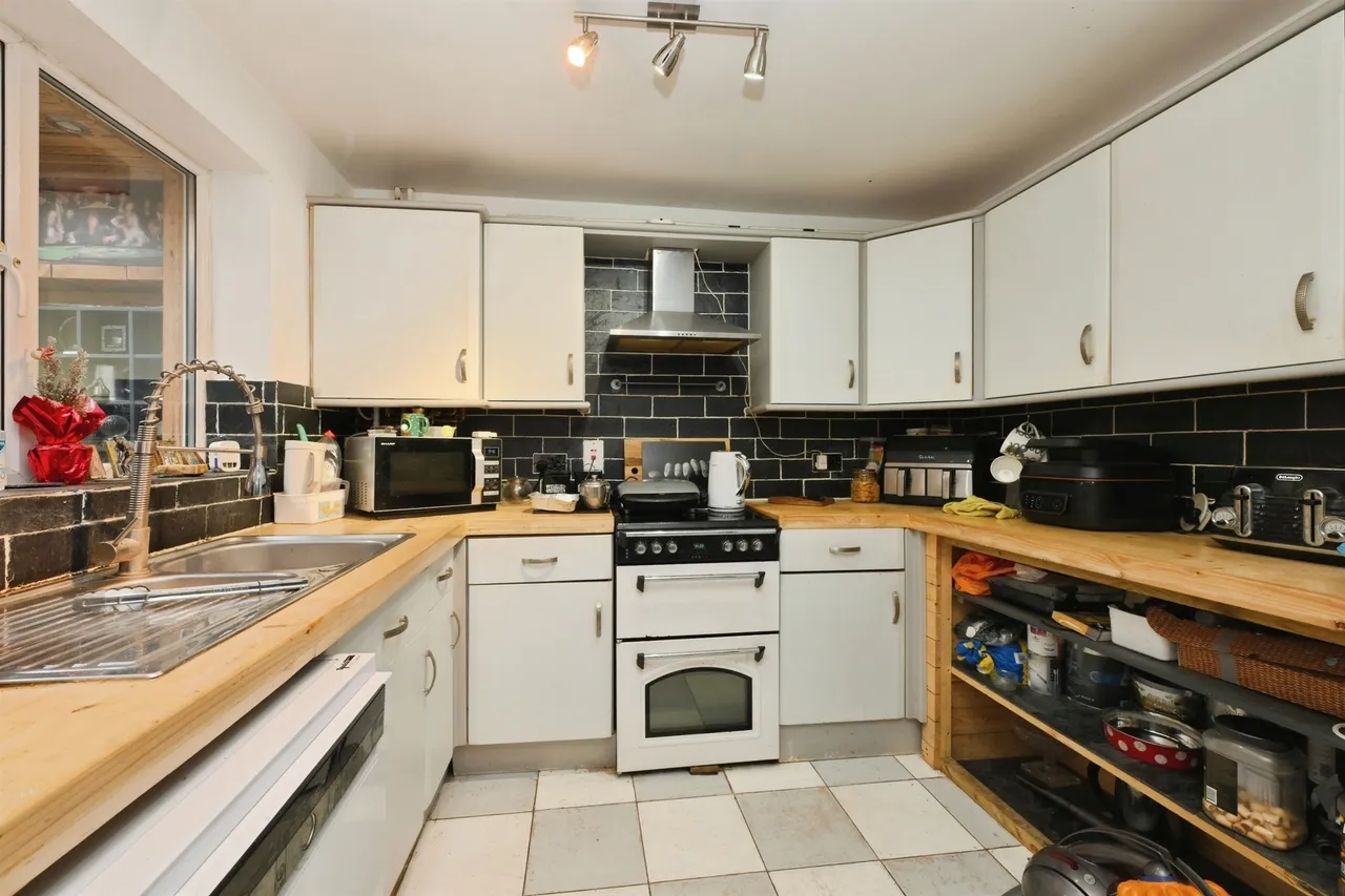 Markwell Wood, Harlow, CM19, photo 7