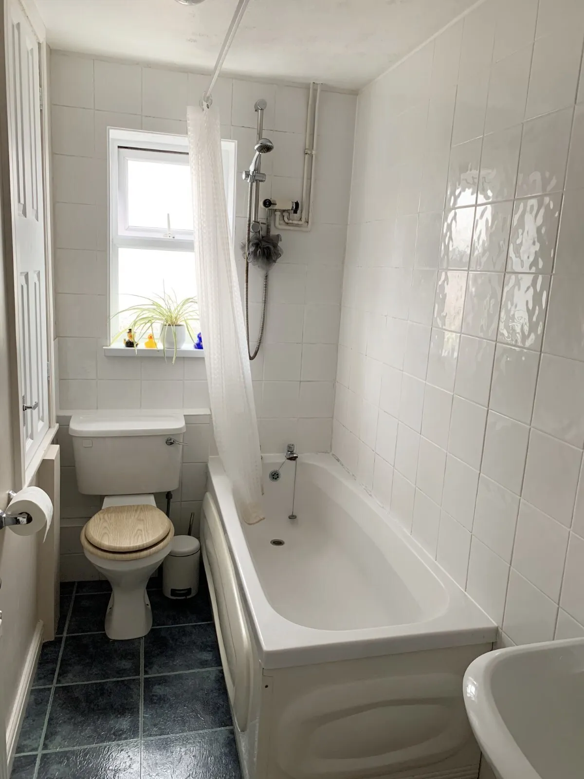 Cropton Crescent, Nottingham, NG8, photo 7