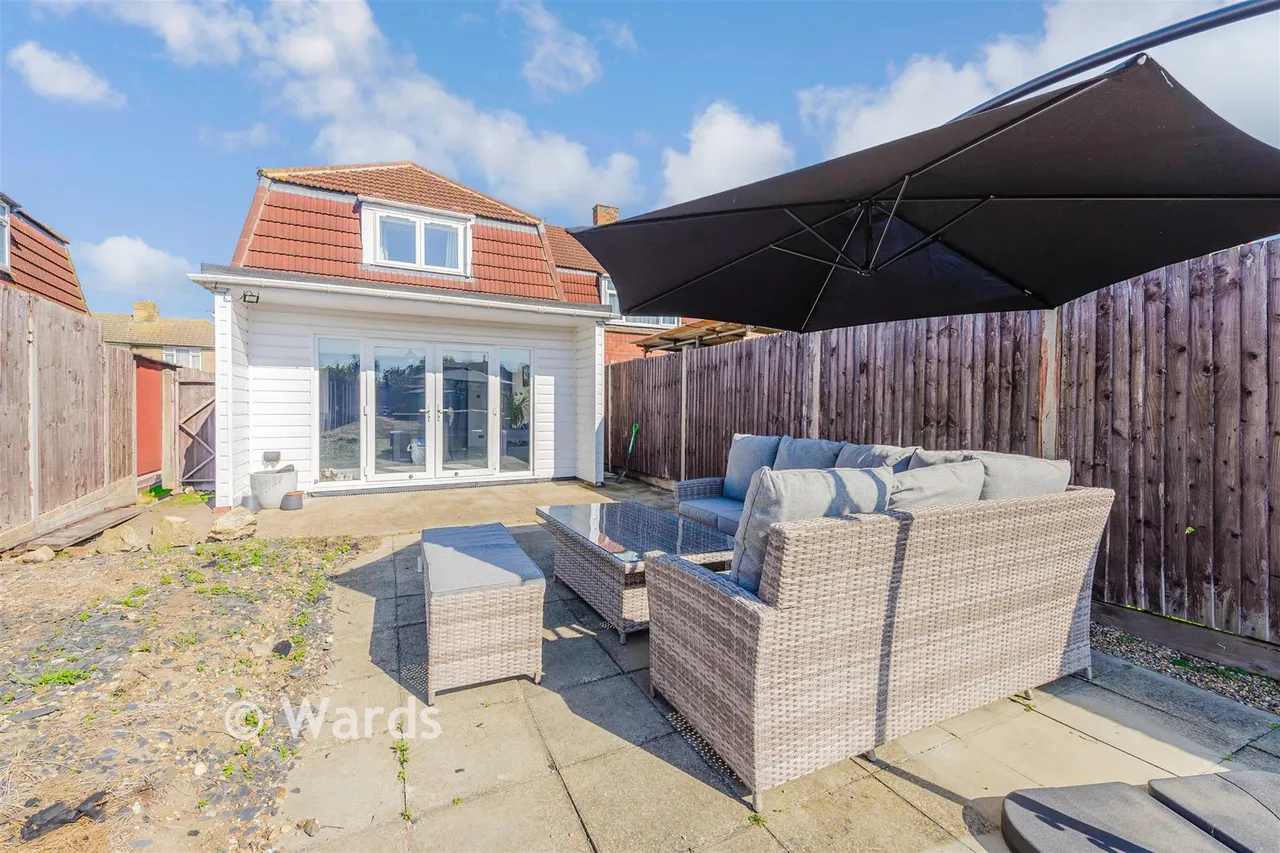 Chapel Road, Isle Of Grain, ME3, photo 9