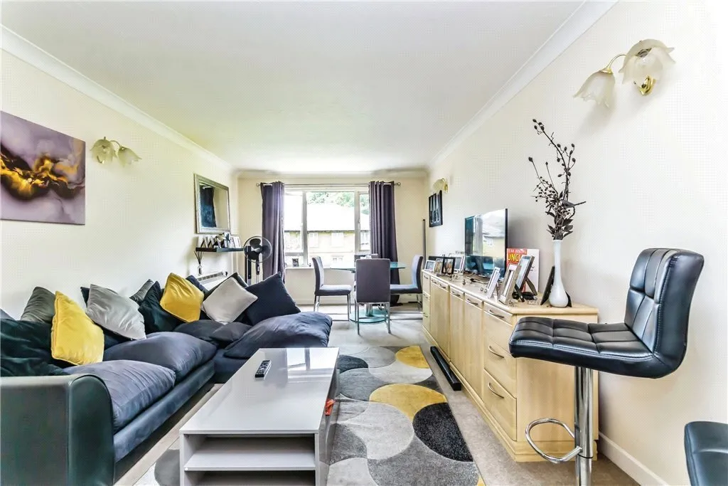 Brighton Road, South Croydon, CR2, photo 3