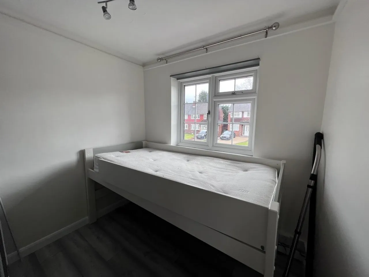 Cornfield Road, Bushey, photo 9