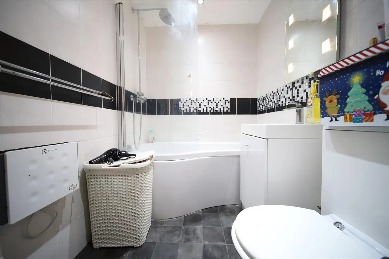 Tysoe Avenue, Enfield EN3 6FF, photo 5