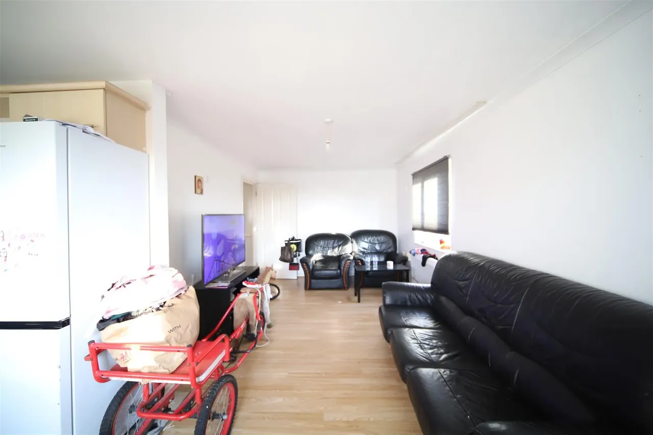 Tysoe Avenue, Enfield EN3 6FF, photo 8