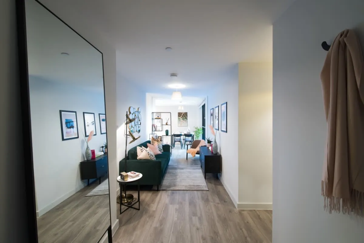 2 bed flat to rent, The Quay Loop Road, Harbour City, M50
