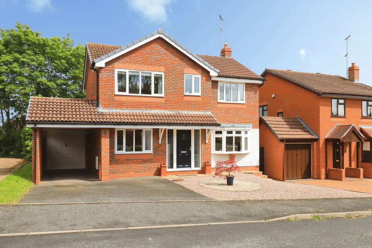 4 bed house for sale, Waresley Park, Hartlebury, DY11