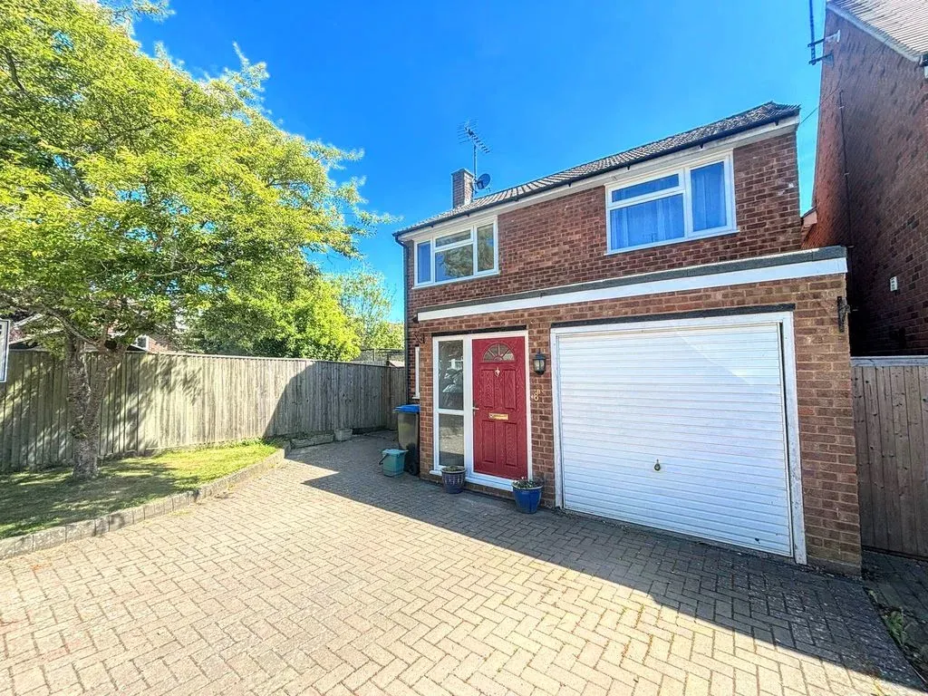 Goldfield Road, Tring, Hertfordshire, HP23 4BA, photo 11