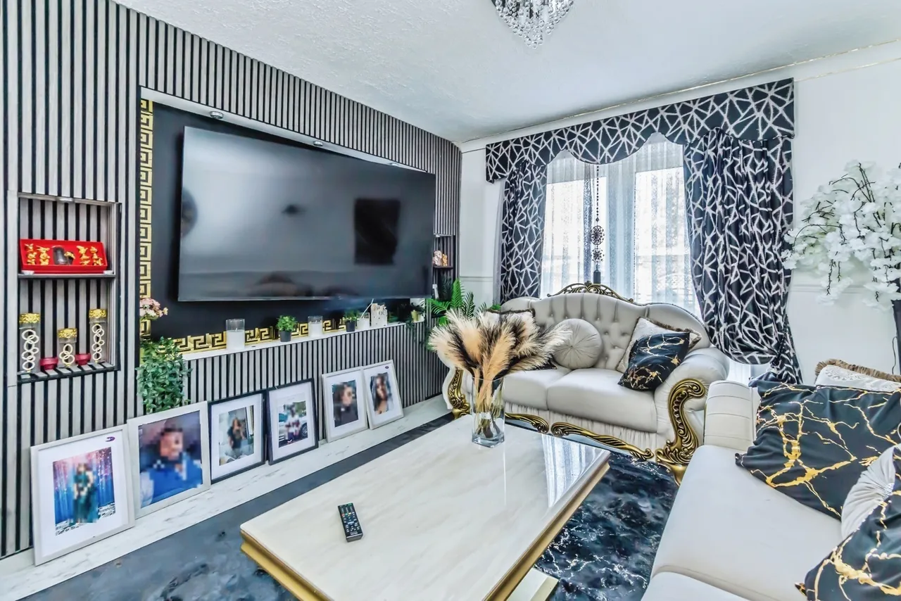 Stowell Avenue, New Addington, Croydon, CR0, photo 2